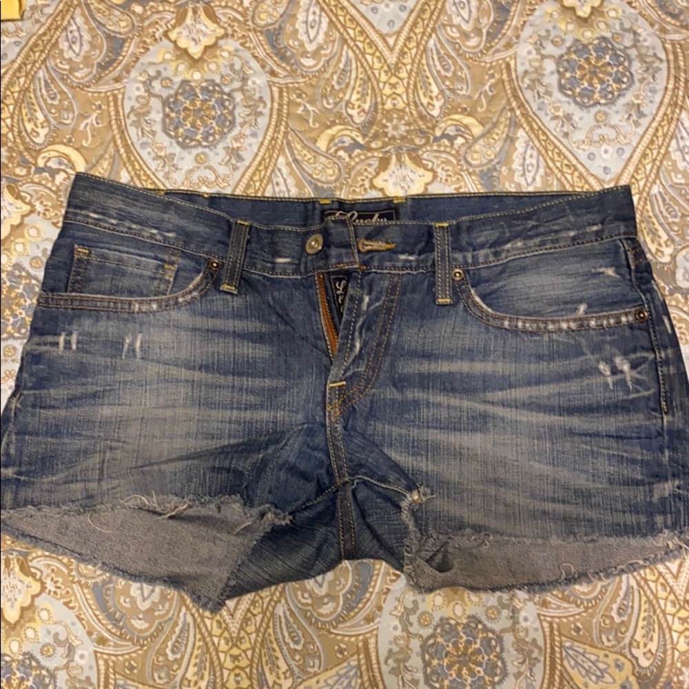 Denim Lucky Brand shorts. Size 4/27!